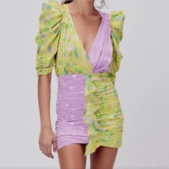 Floral V-Neck Ruched Dress - Picture 7 of 8